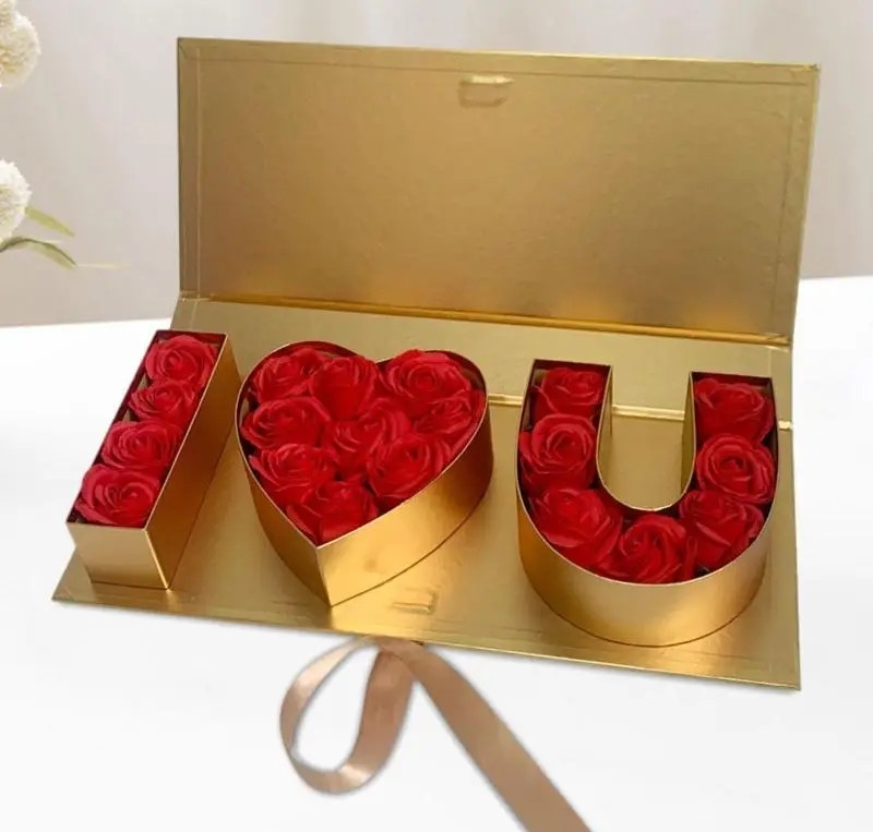 Celebrate Women’s Day with the 'I ❤️ U' Rose Box