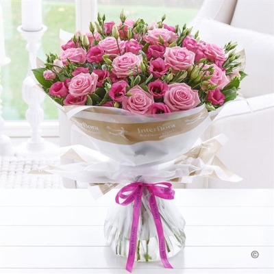 The Ultimate Feminine Bouquet 🌸