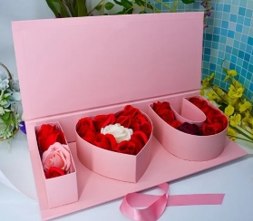 Celebrate Women’s Day with the 'I ❤️ U' Rose Box