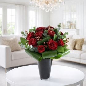 Annabella Duchess Red Roses