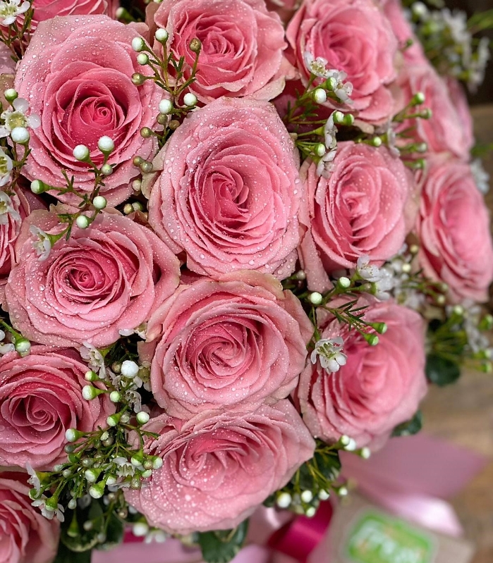 The Ultimate Feminine Bouquet 🌸