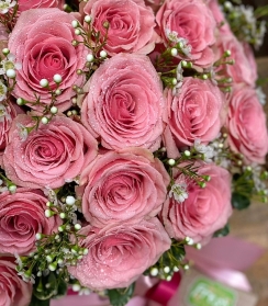 The Ultimate Feminine Bouquet 🌸